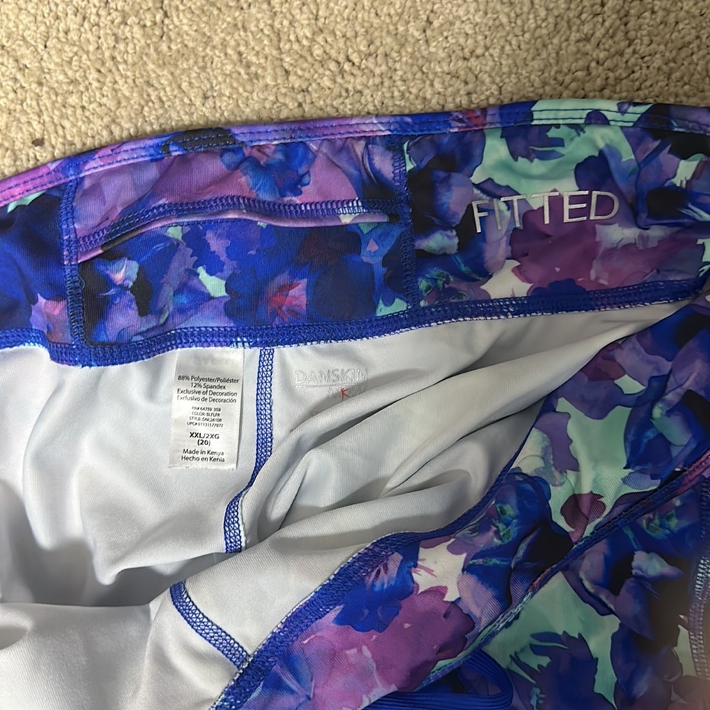 Danskin Now Leggings - Picture 2 of 3